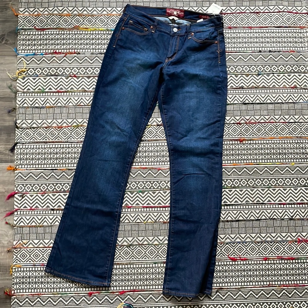 New with tags Lucky Brand Sofia bootcut dark wash jeans. Size 10/30 LONG